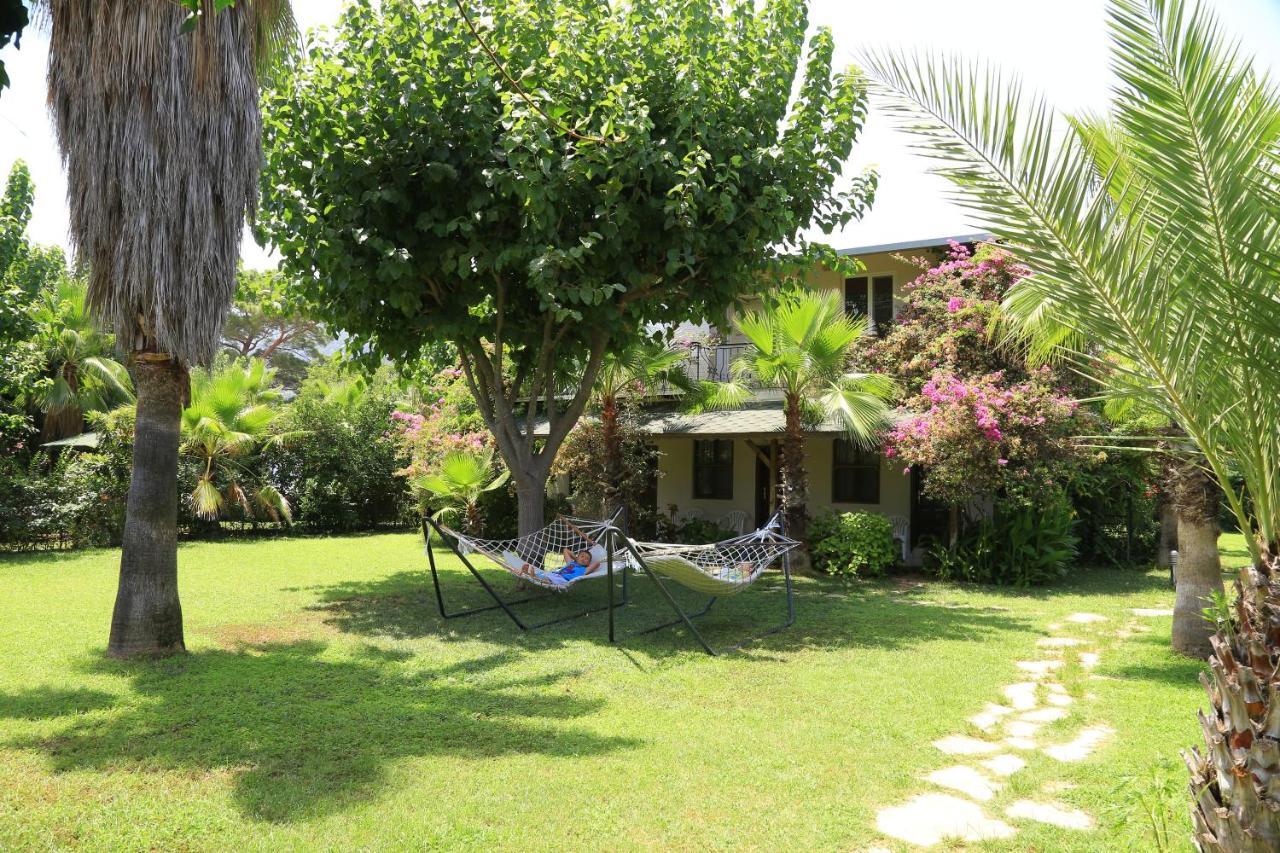 Tunays Pansiyon Bed & Breakfast Çıralı Exterior foto