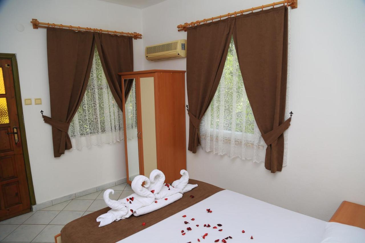 Tunays Pansiyon Bed & Breakfast Çıralı Cameră foto