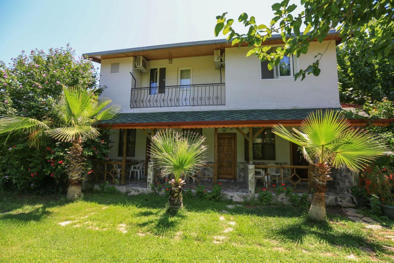 Tunays Pansiyon Bed & Breakfast Çıralı Exterior foto